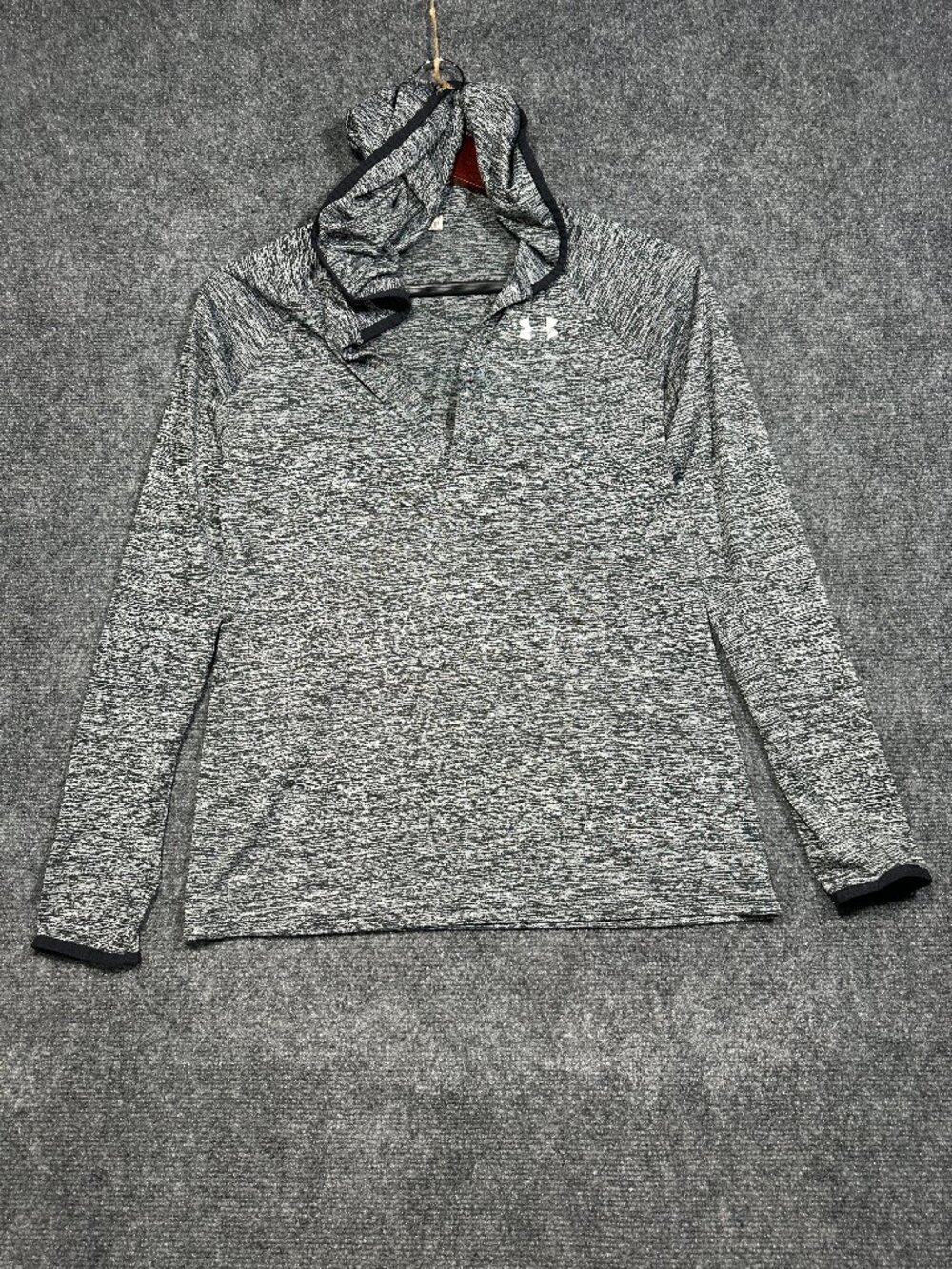 Under Armour Hoodie Womens Small Tech Long Sleeve Henley Gray V Neck Pullover